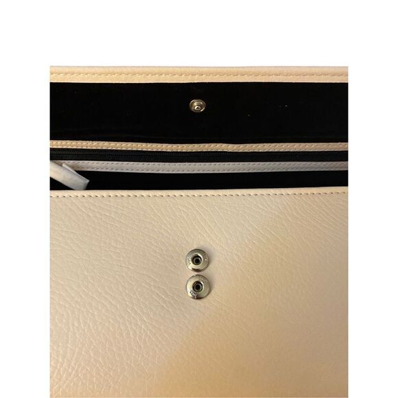 NWT Pandora travel, jewelry, case with zippered pockets, white women’s - Picture 6 of 6